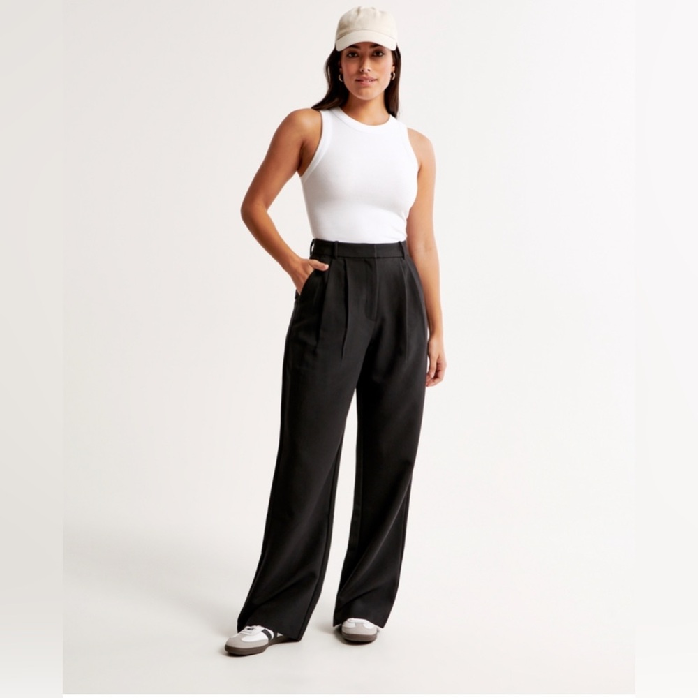 Abercrombie & Fitch Sloan Tailored Pant *Short Length*